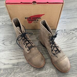 Red Wing Heritage Boots 8087, US Size 9, New With Box